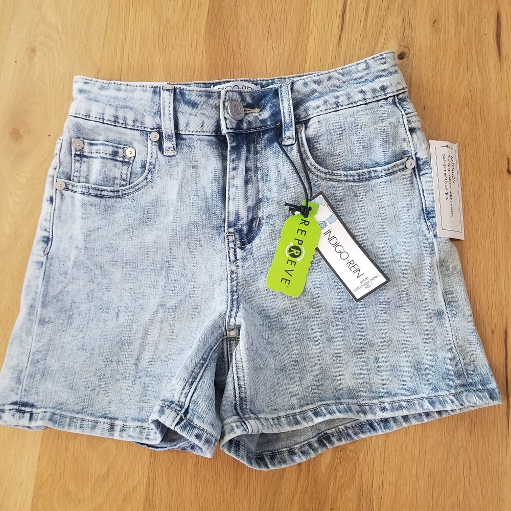 BWT Indigo Rein High Rise Jean Shorts - Picture 2 of 4